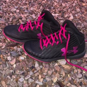 Girls Under Armour basketball shoes